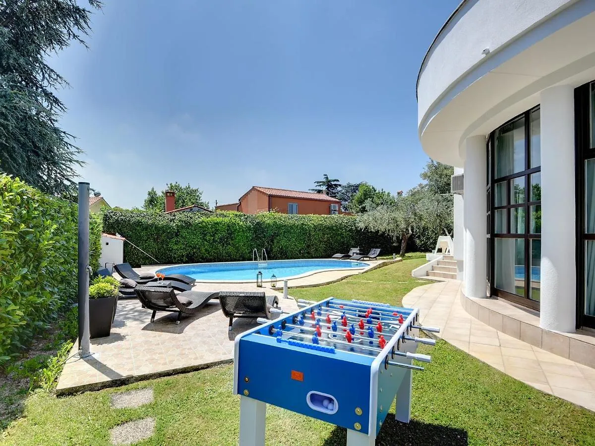 Villa In Medulin With Private Pool And Sauna Croatie