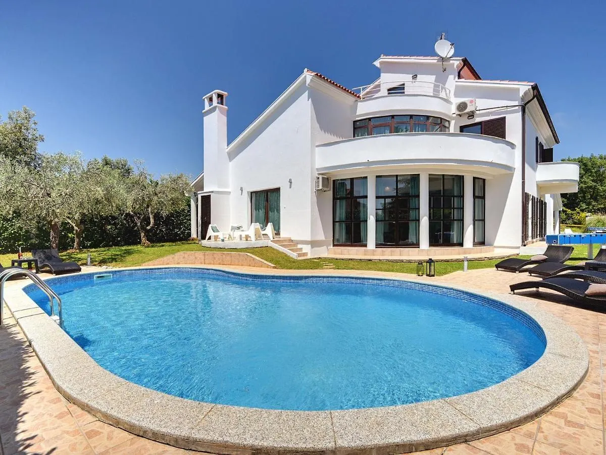 Villa In Medulin With Private Pool And Sauna Croatie