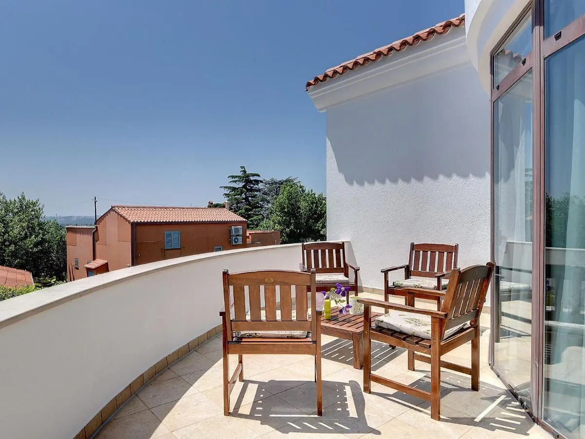 Villa In Medulin With Private Pool And Sauna