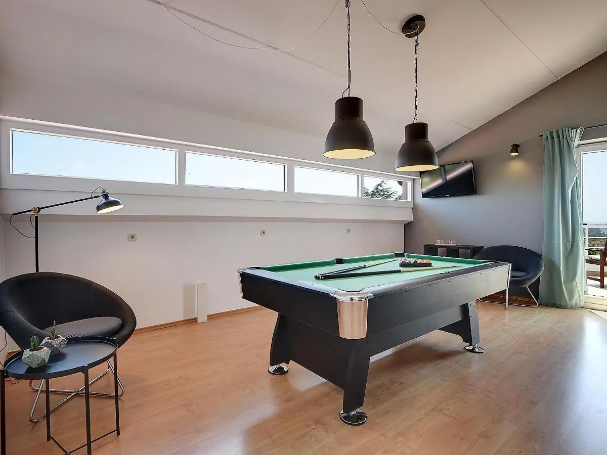 Villa In Medulin With Private Pool And Sauna