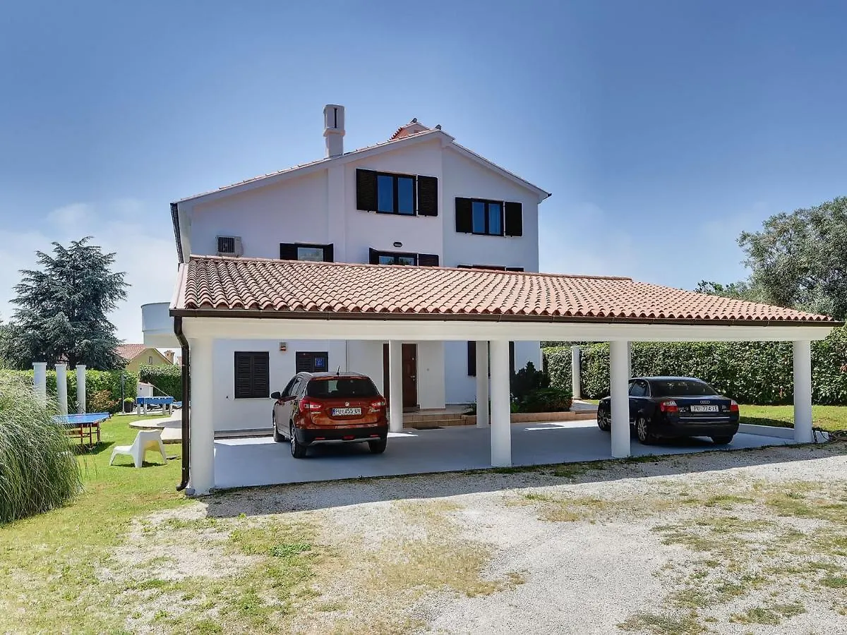 Villa In Medulin With Private Pool And Sauna