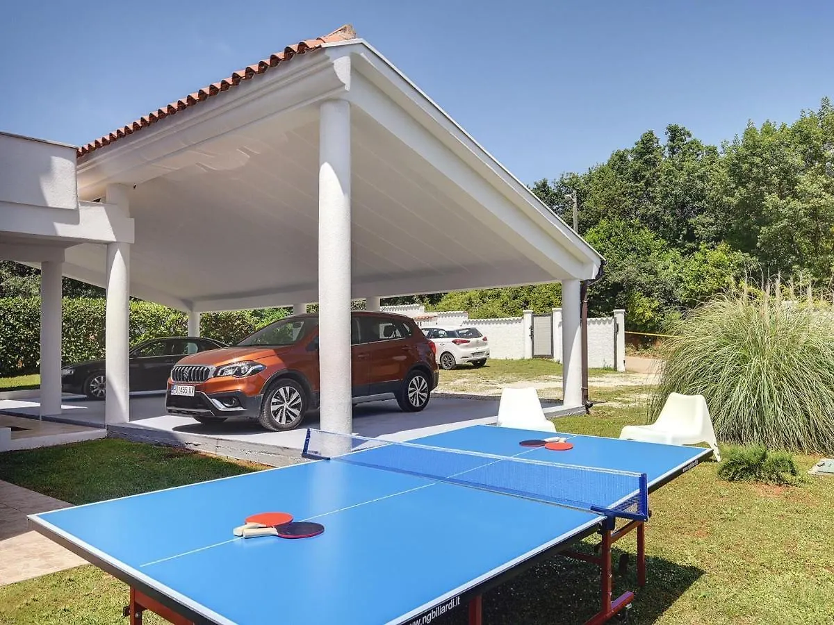 Villa In Medulin With Private Pool And Sauna